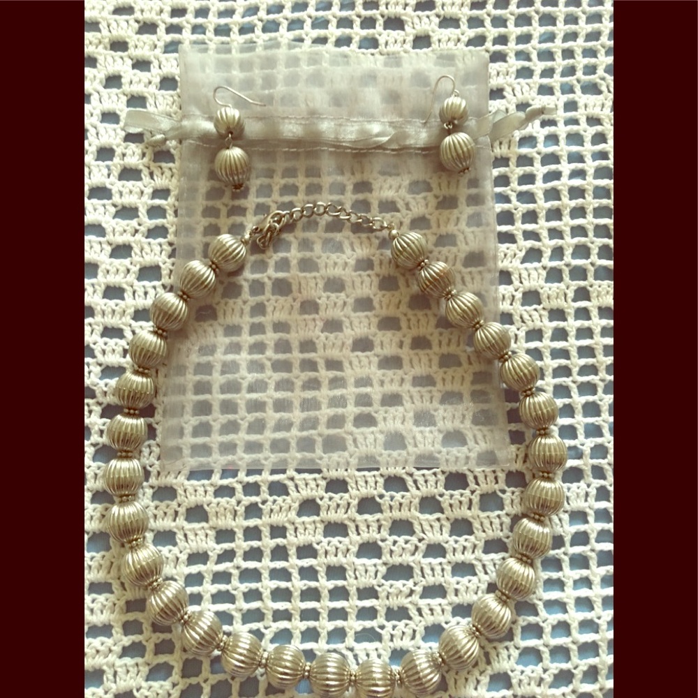 necklace & hearing set